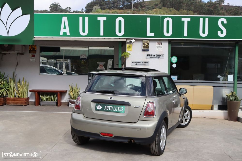 MINI 3 Portas One 1.4 - 6