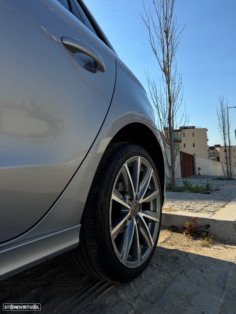 Audi A1 Sportback 1.6 TDi S-line S tronic - 21