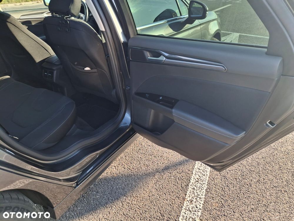 Ford Mondeo - 14