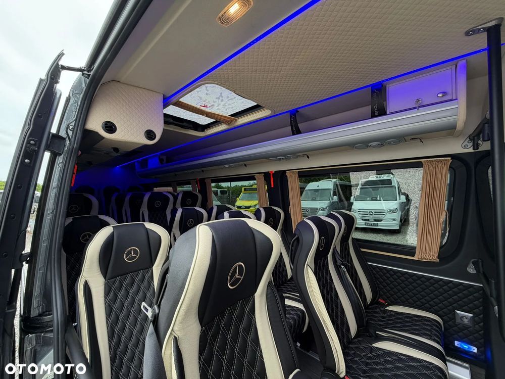 Mercedes-Benz Sprinter 519 - 18