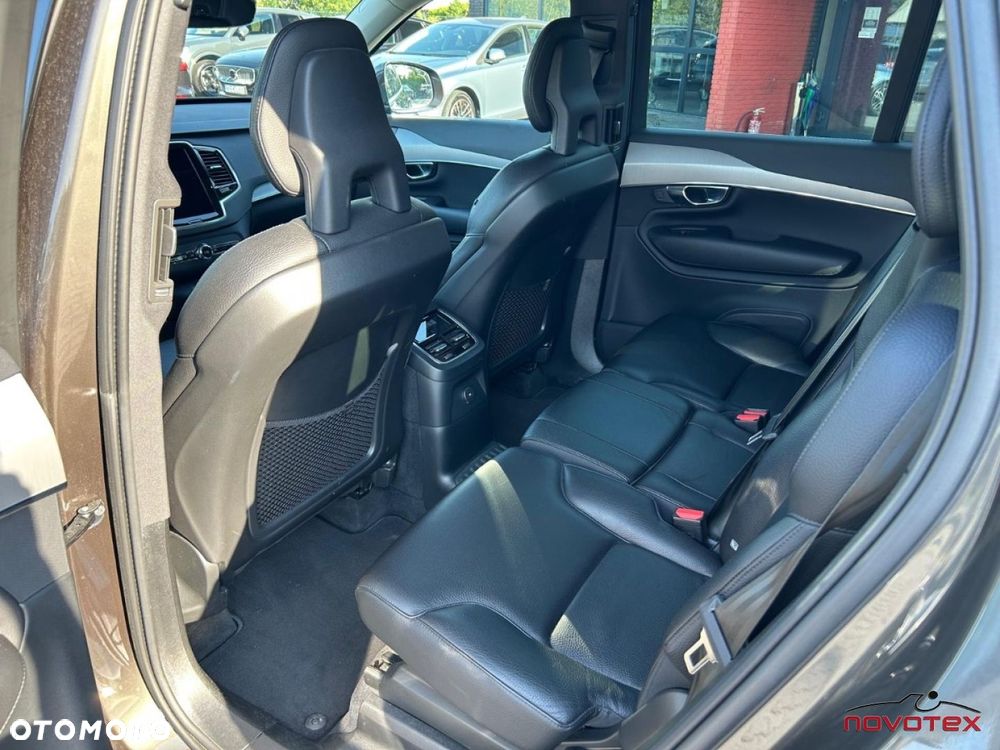 Volvo XC 90 - 27