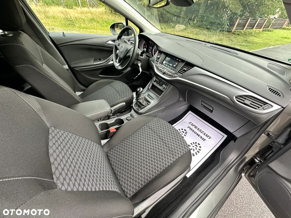 Opel Astra 1.6 Turbo Start/Stop ON - 28