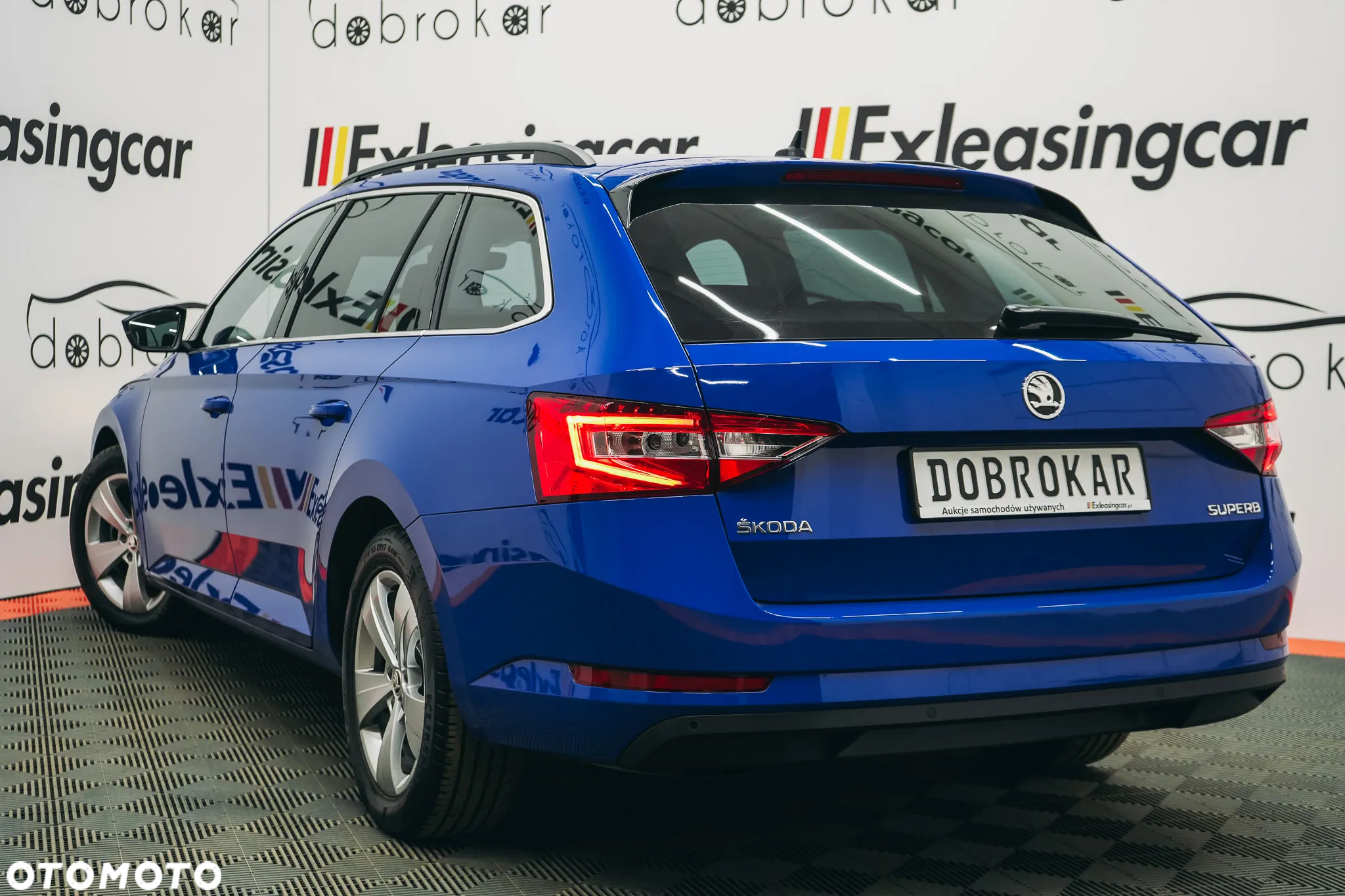 Skoda Superb 2.0 TDI SCR Ambition - 9