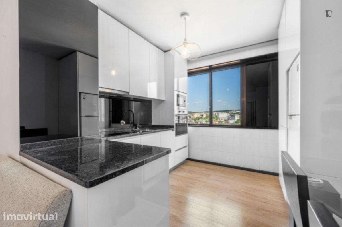 Apartamento com 1 quartos - localizado em Valongo Porto - Grande imagem: 3/5
