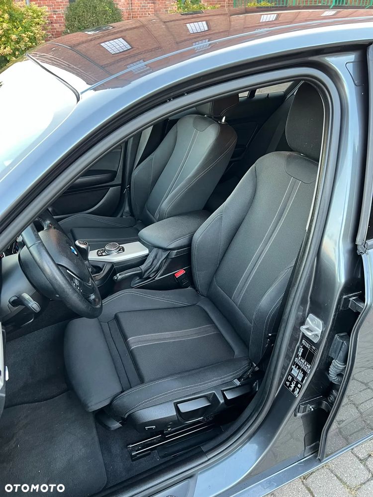BMW Seria 1 118d xDrive Sport Line - 17