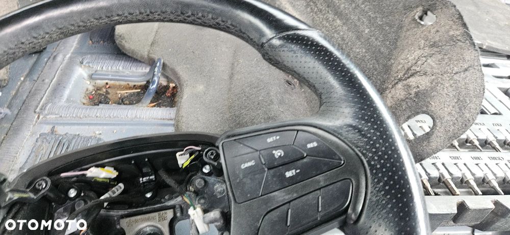 Dodge Durango III LIFT  Kierownica czarna Grzana Łopatki Skóra - 5