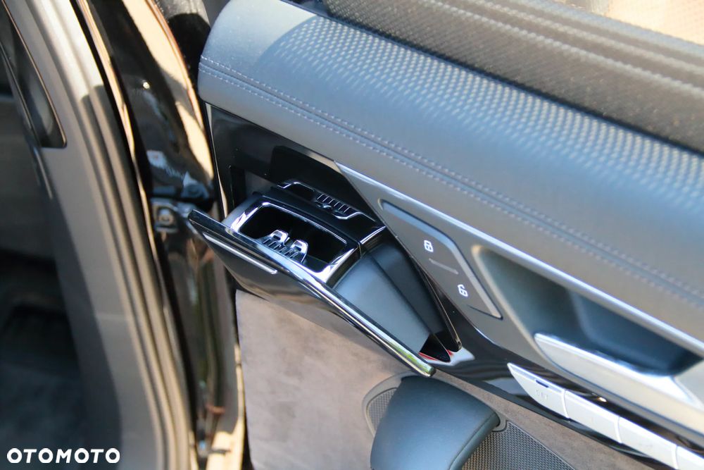Audi S8 Standard - 21
