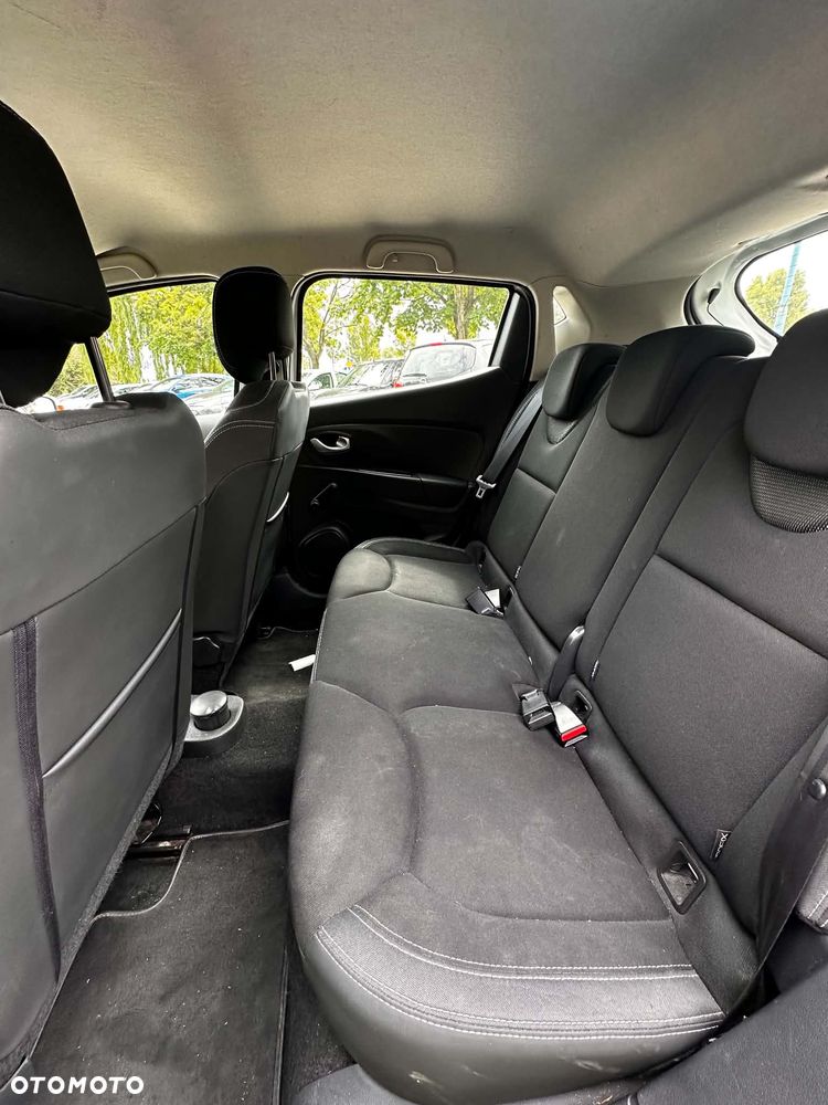 Renault Clio - 11