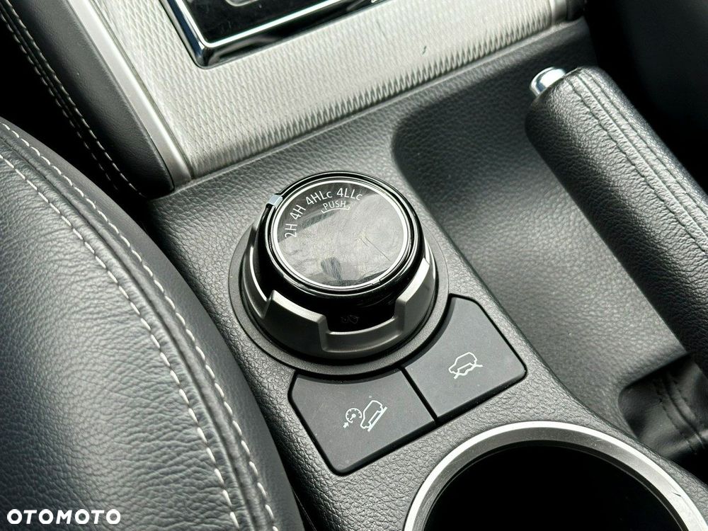 Mitsubishi L200 2.2 d DC Instyle Plus - 27