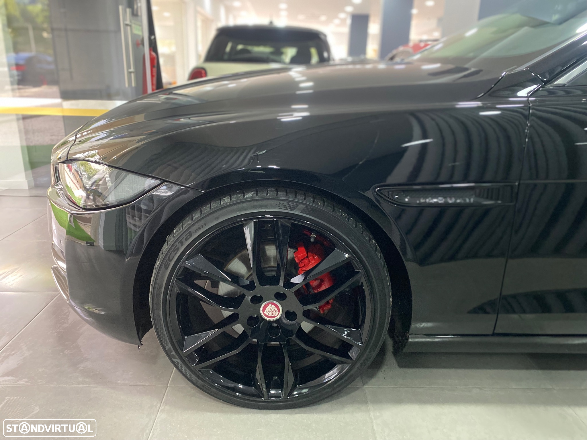 Jaguar XE 2.0 D Portfolio Aut. - 2