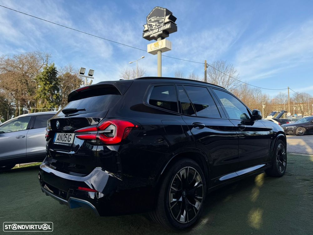 BMW iX3 M Sport Impressive - 1