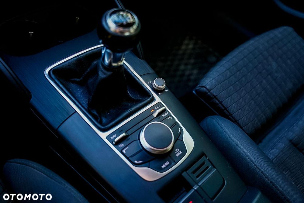 Audi A3 Sportback - 3