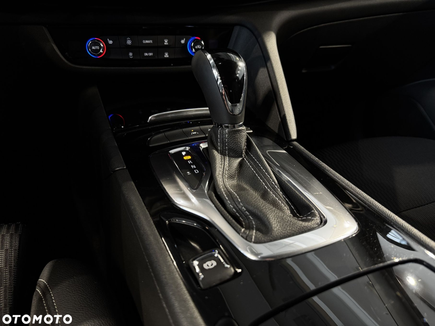 Opel Insignia - 21