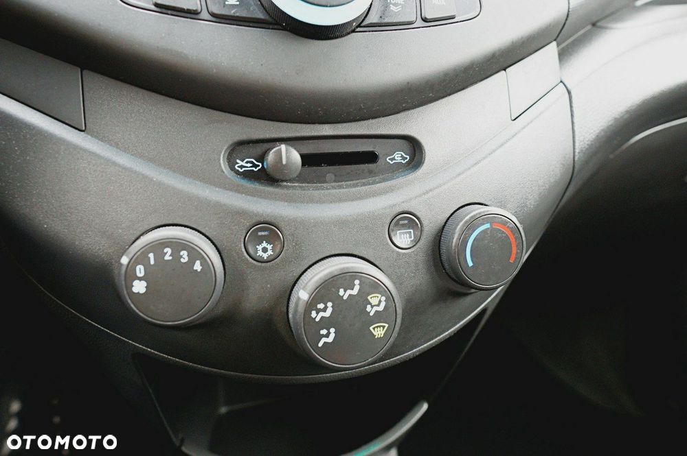 Chevrolet Spark - 20