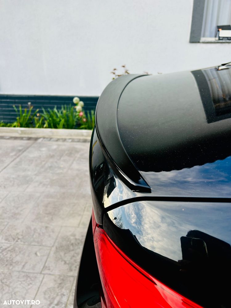 BMW Seria 5 520d Aut. Sport Line - 12