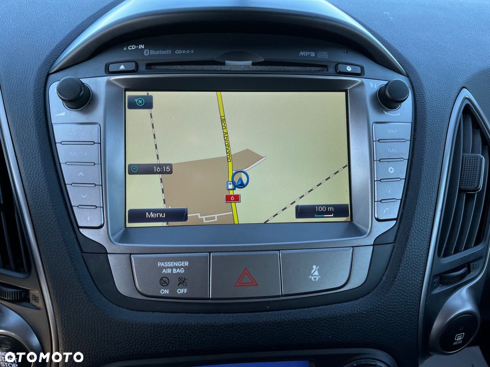Hyundai ix35 1.7 CRDi 2WD blue Finale Gold - 17
