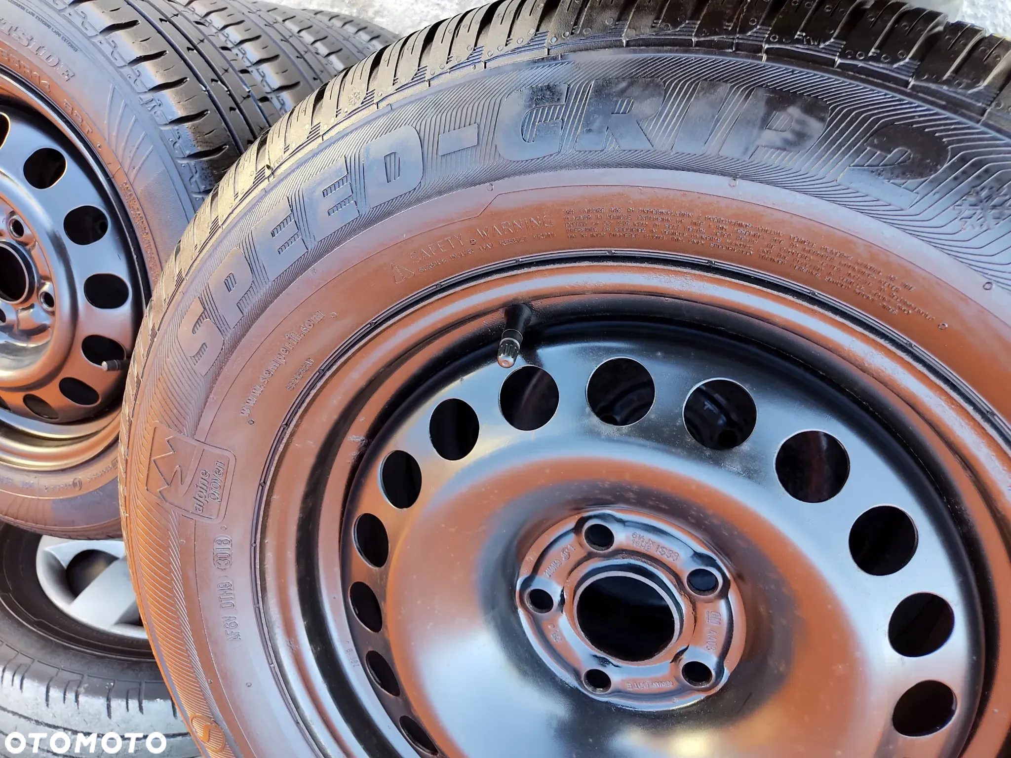 215/65R16 Opony Zimowe Zima SEMPERIT SPEED-GRIP 2 6mm Legnica ALU-RAD 215/65 - 8