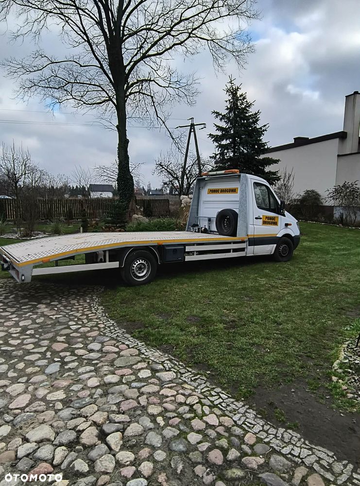 Mercedes-Benz Sprinter - 4