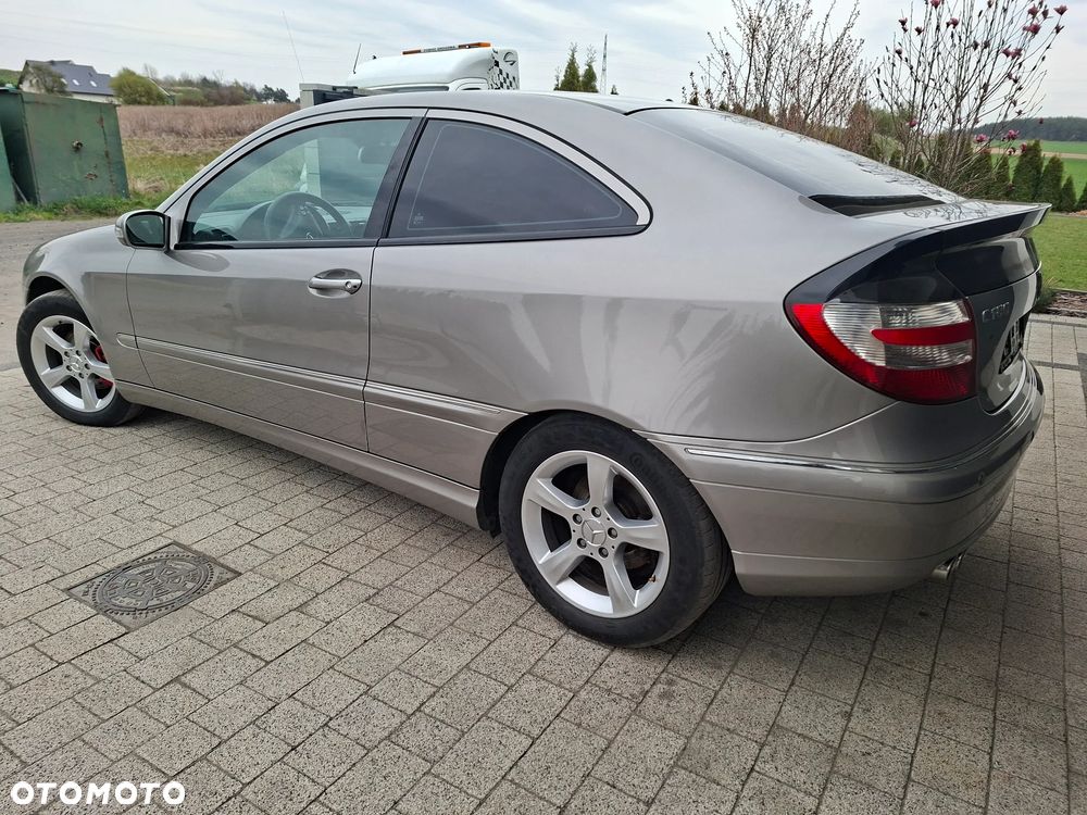 Mercedes-Benz Klasa C 180 Kompressor Starline - 3