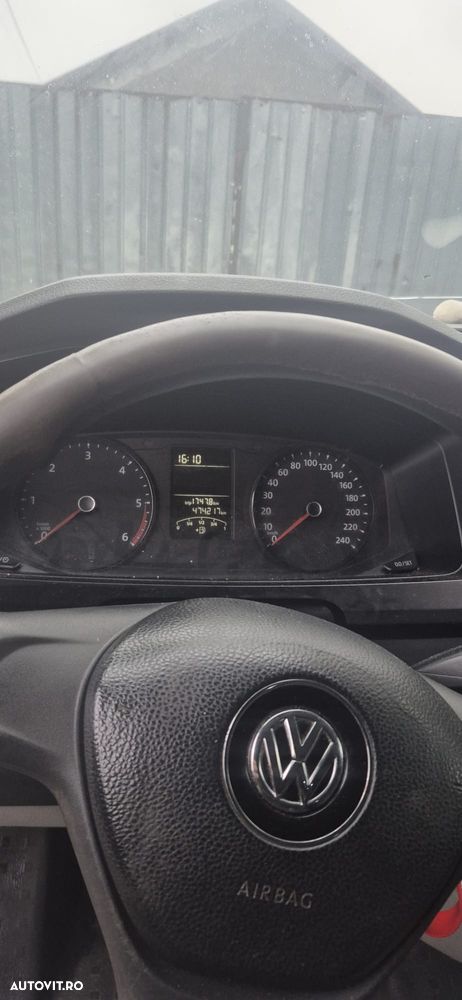 Volkswagen Transporter - 8