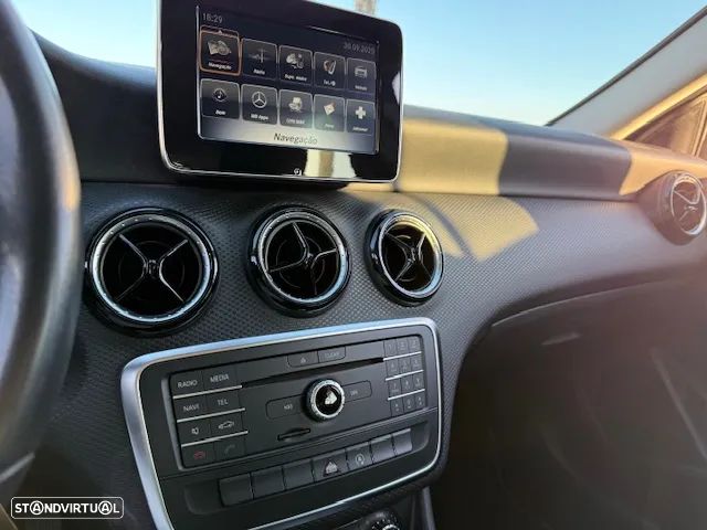 Mercedes-Benz A 180 Limousine d Style Plus - 18