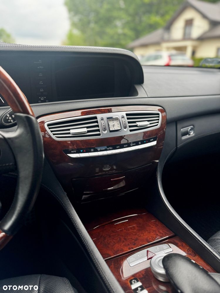 Mercedes-Benz CL 500 - 8