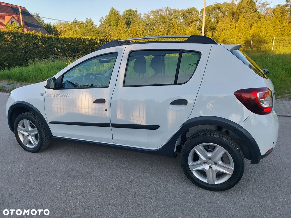 Dacia Sandero Stepway TCe 90 (S&S) Prestige - 4