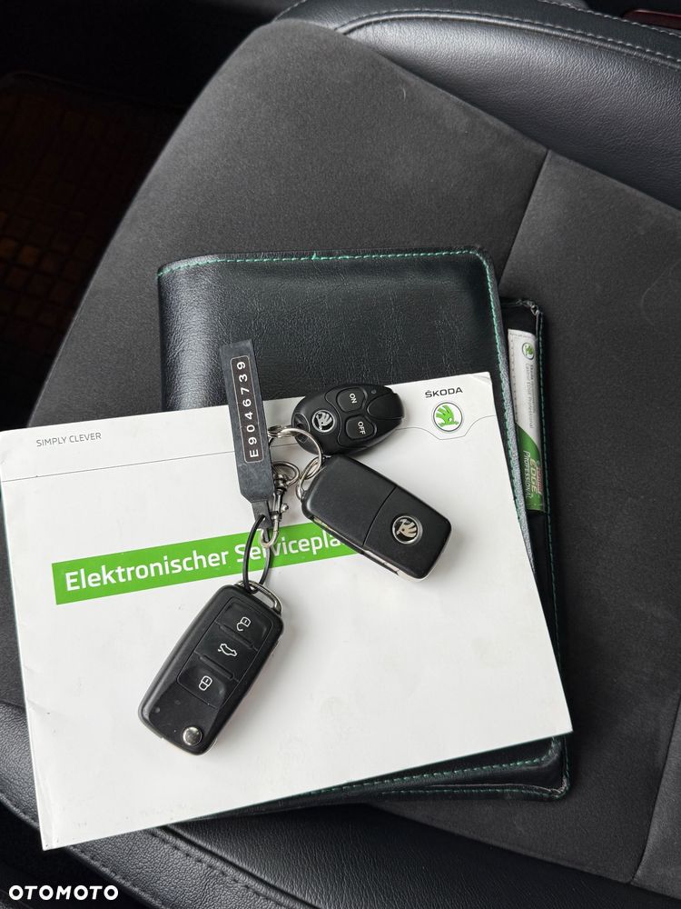 Skoda Superb 2.0 TDI Green tec 4x4 DSG Elegance - 34