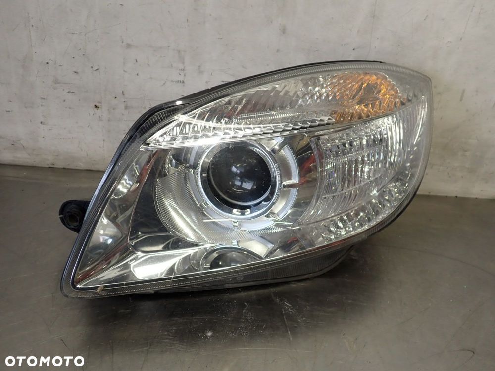 LAMPA LEWA PRZEDNIA SKODA FABIA II 1.4MPI 5J1941017A - 1