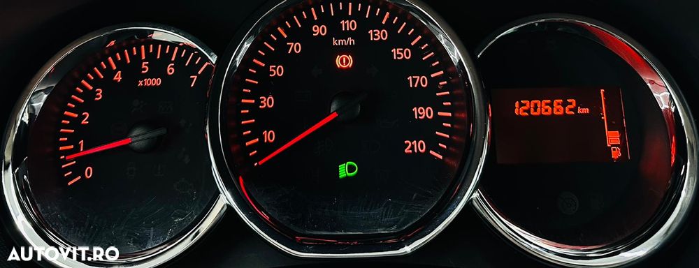 Dacia Duster 1.2 TCe 4x2 Laureate - 28