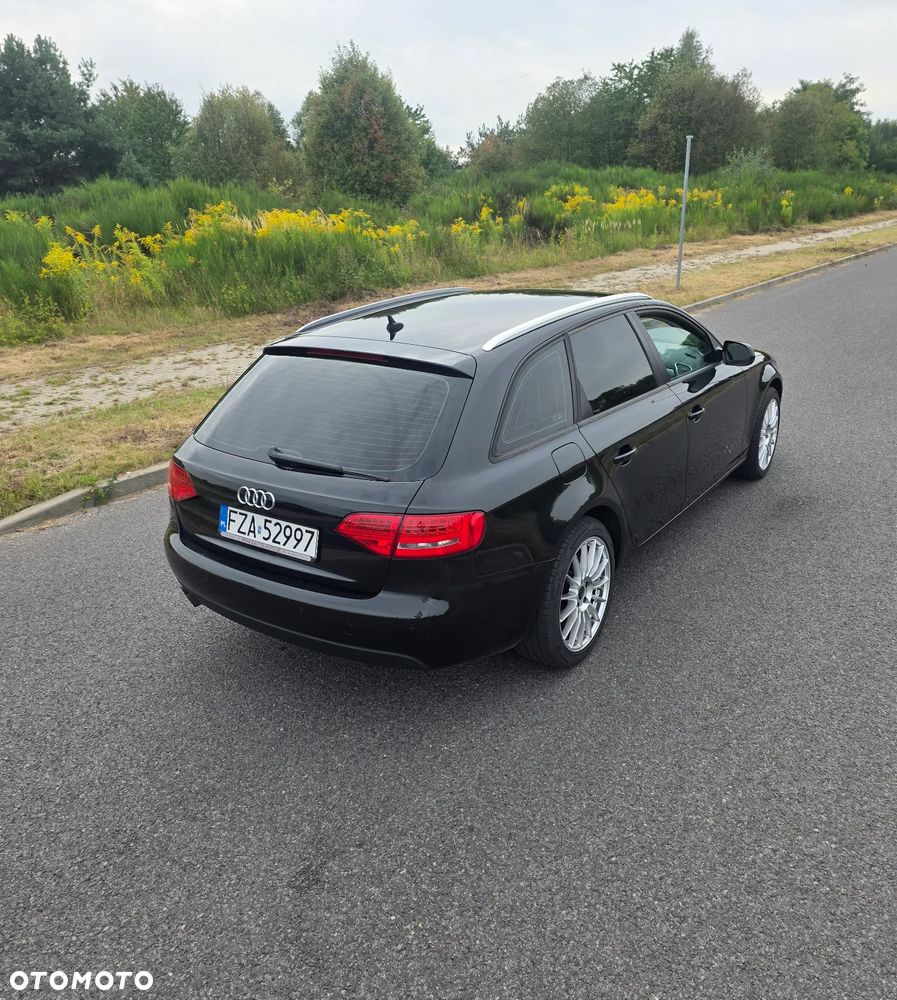 Audi A4 Avant 2.0 TDI DPF Ambition - 32