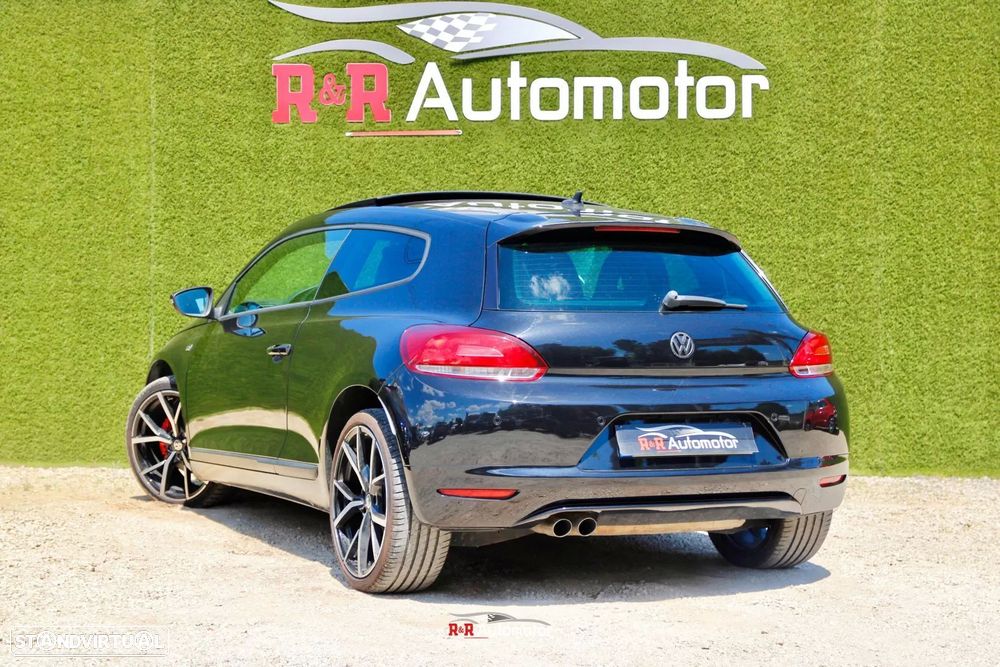 VW Scirocco 2.0 TDI Sport DSG - 2