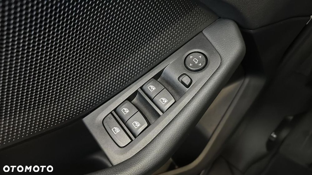 BMW Seria 1 118i Advantage - 30