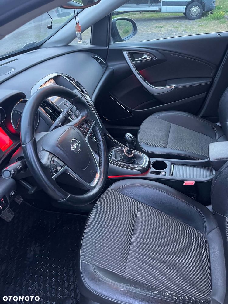 Opel Astra 1.4 T Cosmo - 8