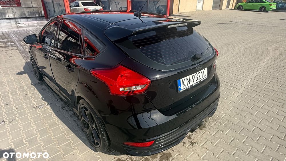 Ford Focus 2.0 EcoBoost ST - 7