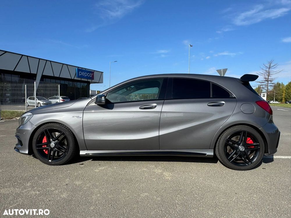 Mercedes-Benz A 45 AMG 4MATIC Aut. - 6