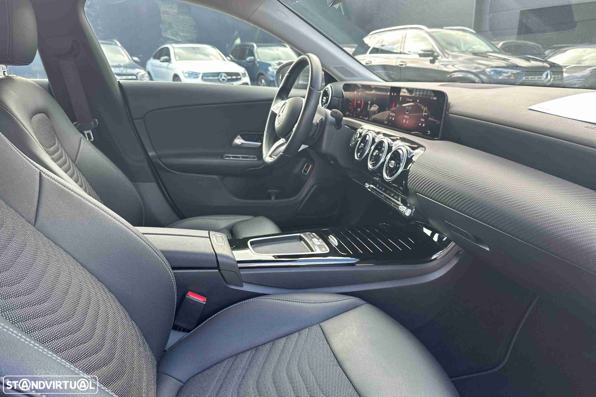 Mercedes-Benz CLA 180 d - 8