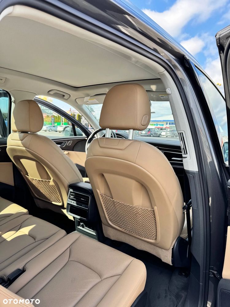 Audi Q7 3.0 TFSI Quattro Tiptronic - 17
