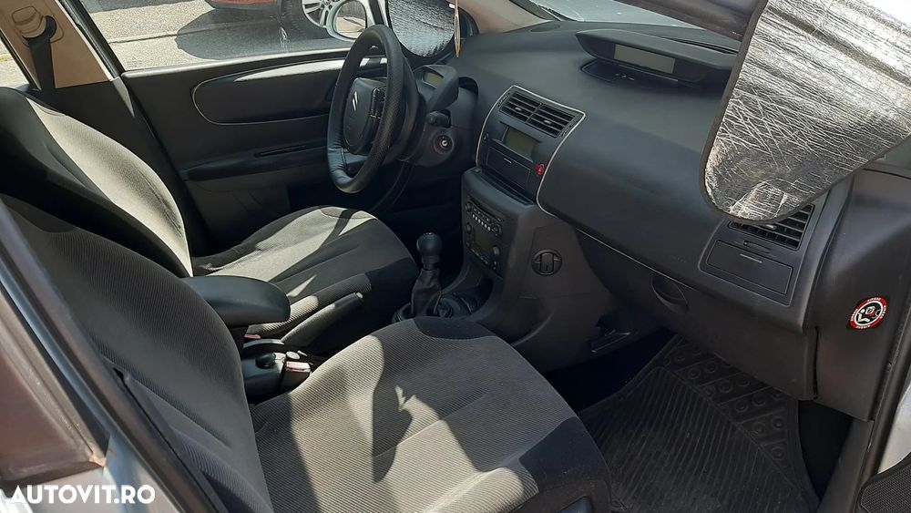 Citroën C4 - 12