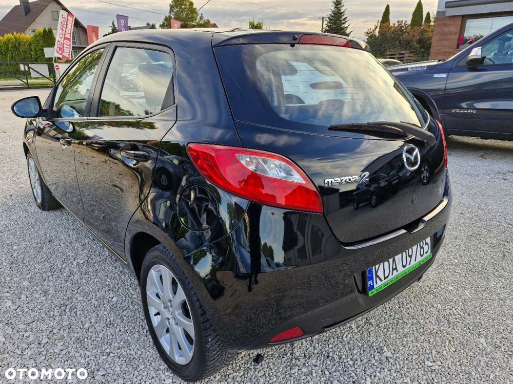 Mazda 2 - 6