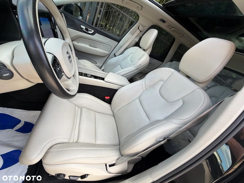 Volvo XC 60 T8 Plug-In Hybrid AWD Inscription - 10