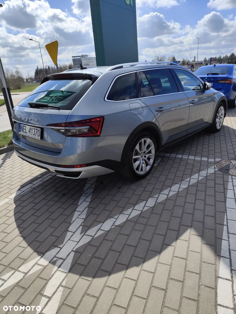 Skoda Superb 2.0 TDI SCR 4x4 Scout DSG - 3