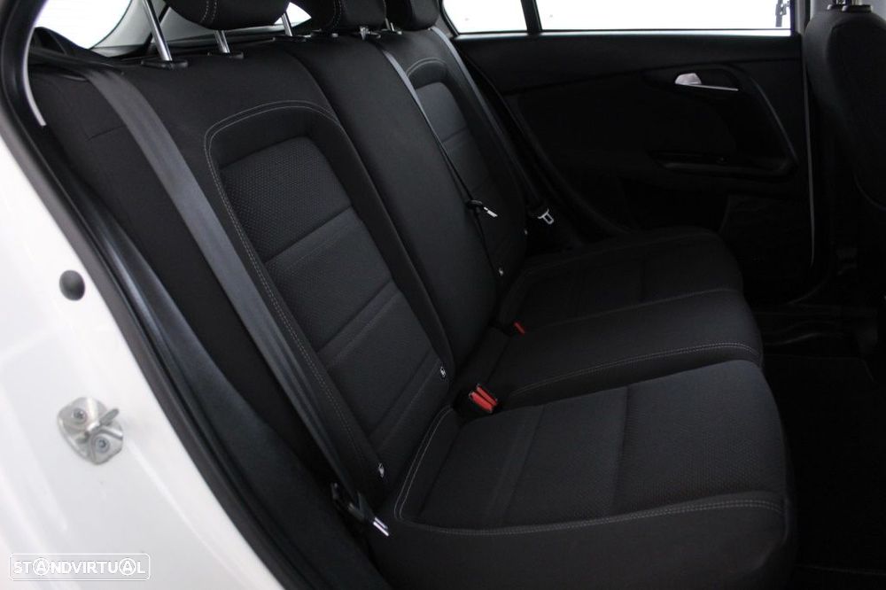 Fiat Tipo Station Wagon 1.3 M-Jet Lounge Tech - 15