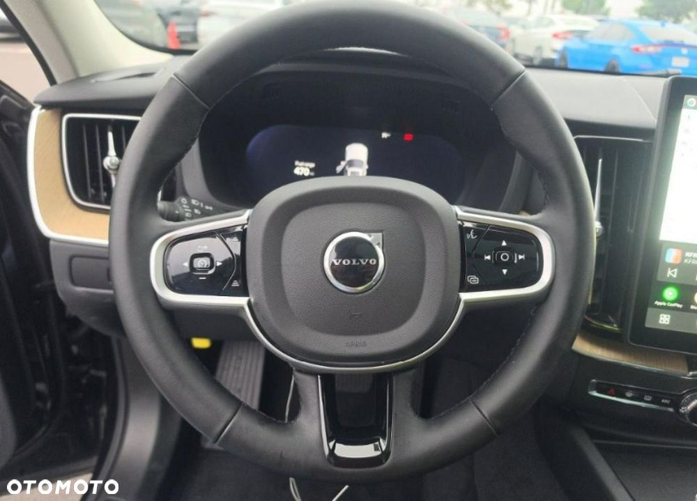 Volvo XC 60 B5 B AWD Plus Dark - 8