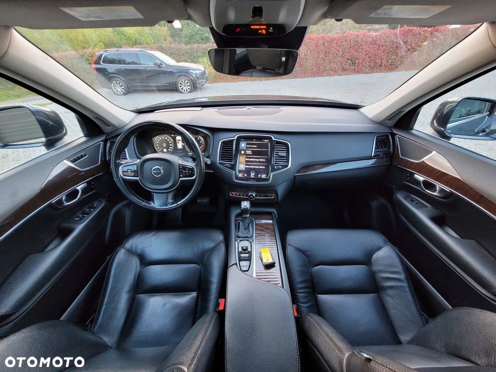 Volvo XC 90 T6 AWD Geartronic Momentum - 11