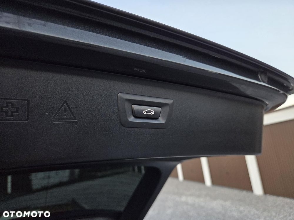 BMW Seria 5 520d - 34