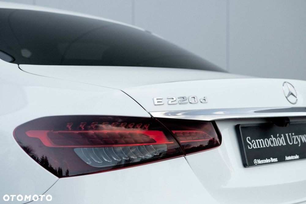 Mercedes-Benz Klasa E 220 d 4-Matic AMG/Avantgarde - 16