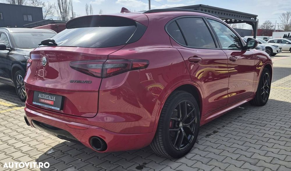 Alfa Romeo Stelvio - 5