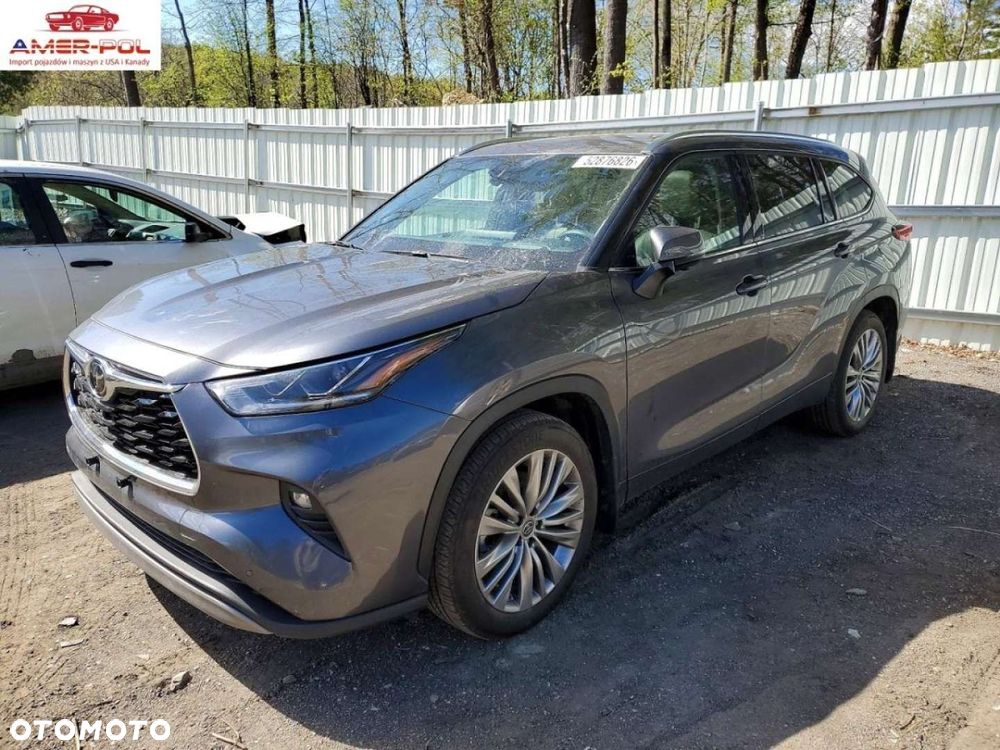 Toyota Highlander - 1