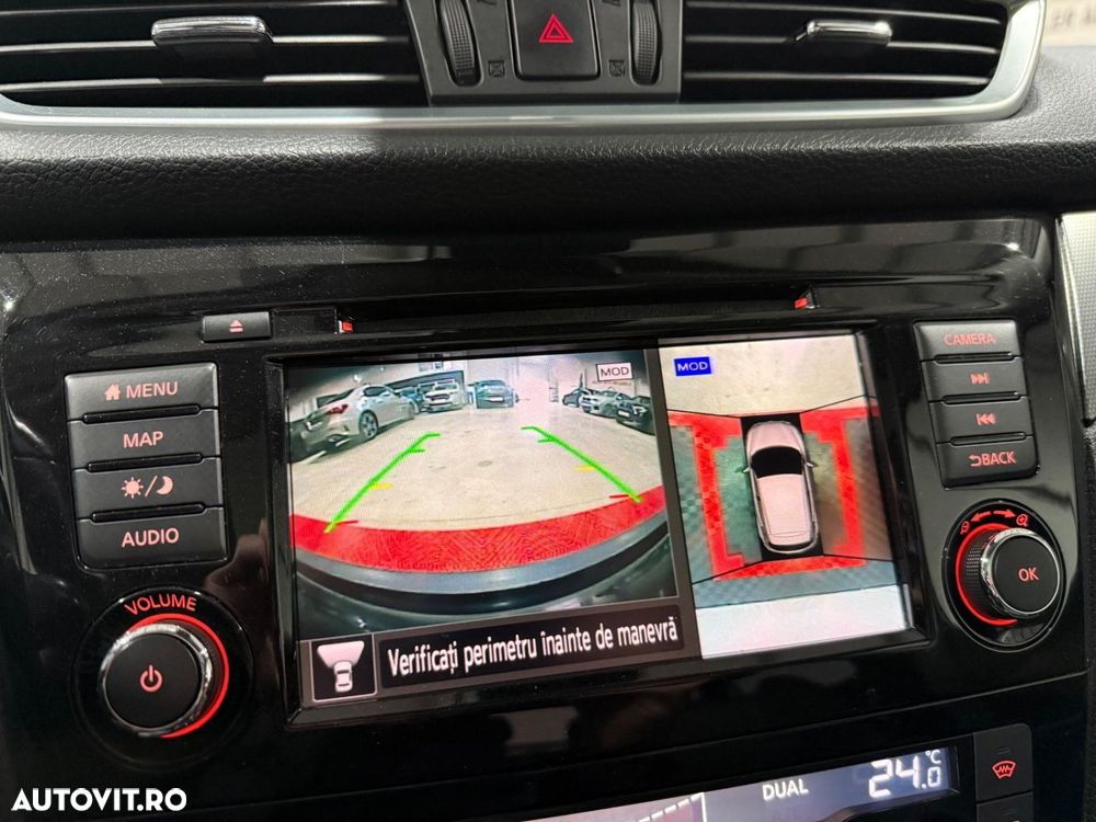 Nissan Qashqai 1.7 dCi Xtronic ALL-MODE 4x4i TEKNA - 12